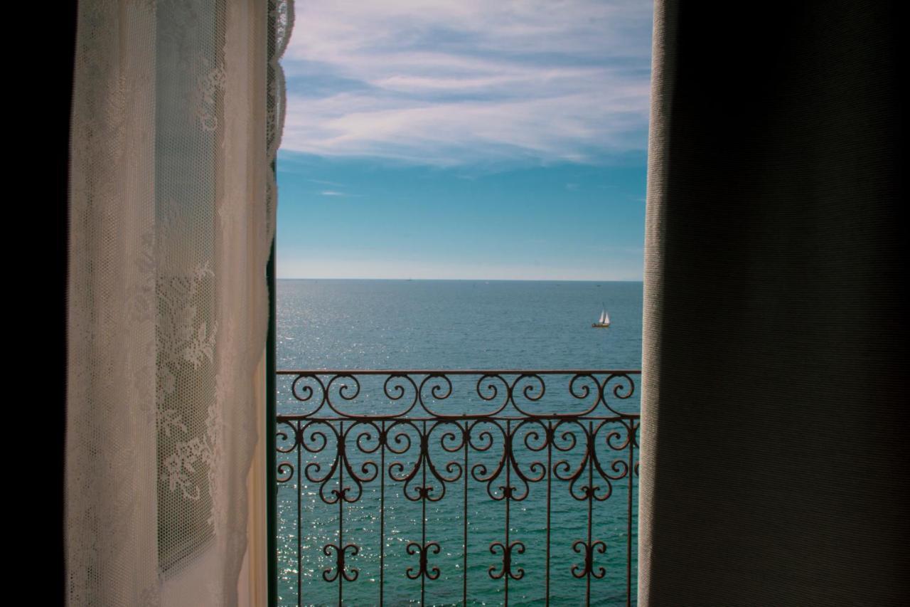 B&B Le Finestre Sul Mare Tarente Buitenkant foto