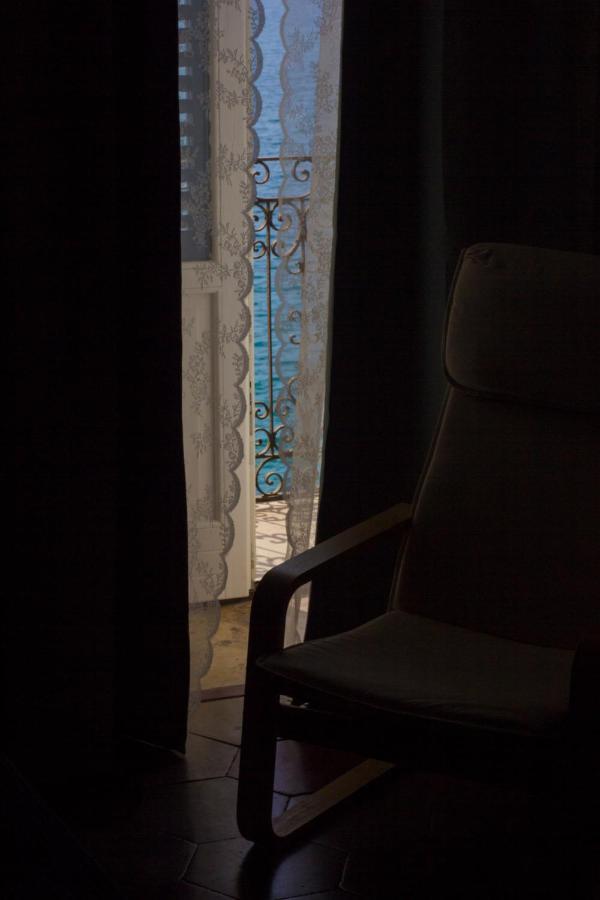 B&B Le Finestre Sul Mare Tarente Buitenkant foto